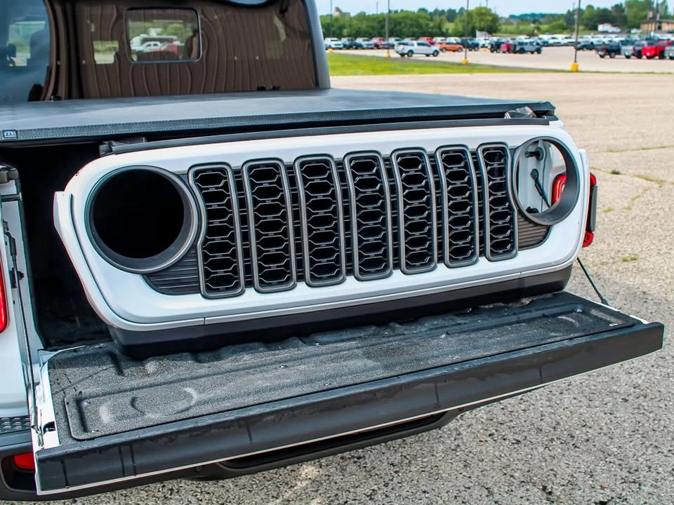 2024 Jeep JT Gladiator - Image 8 of 18