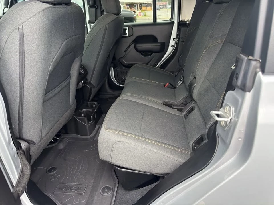 2024 Jeep JT Gladiator - Image 12 of 18