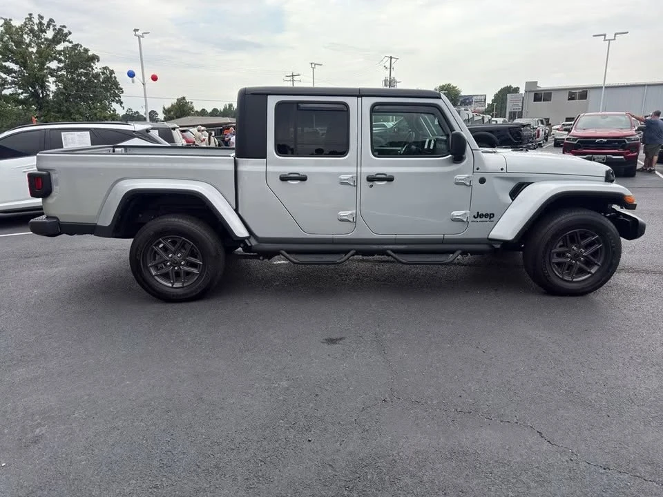 2024 Jeep JT Gladiator - Image 4 of 18