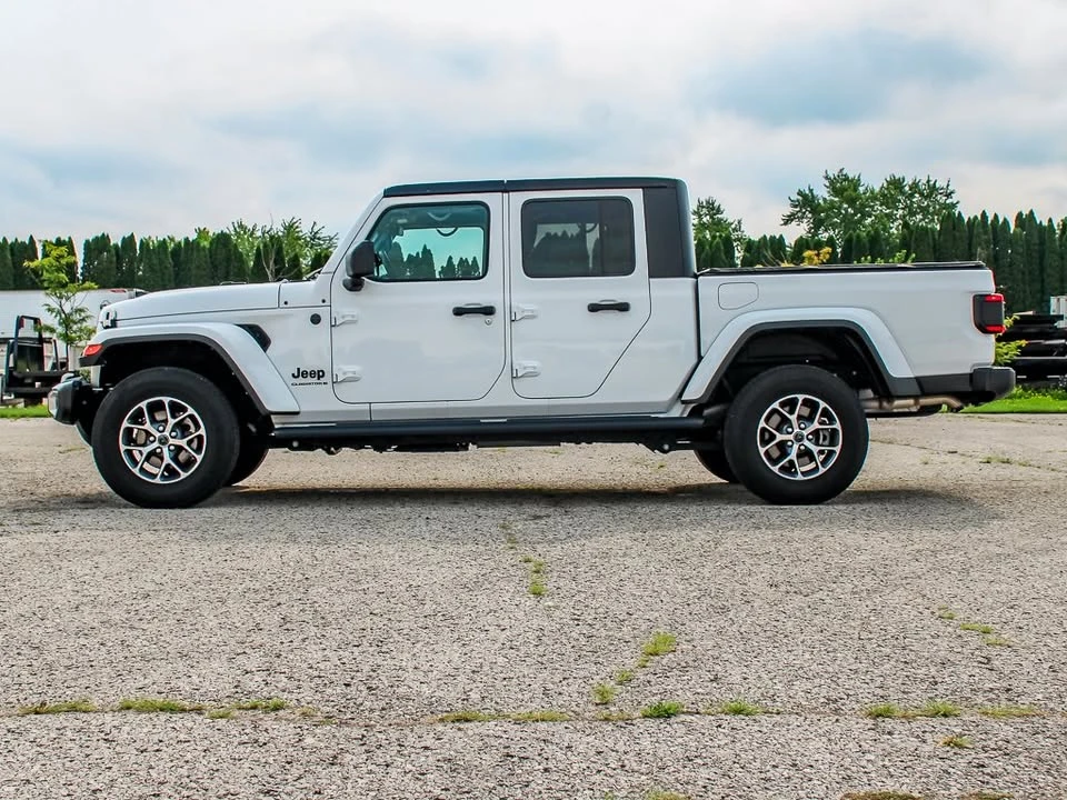 2024 Jeep JT Gladiator - Image 5 of 18