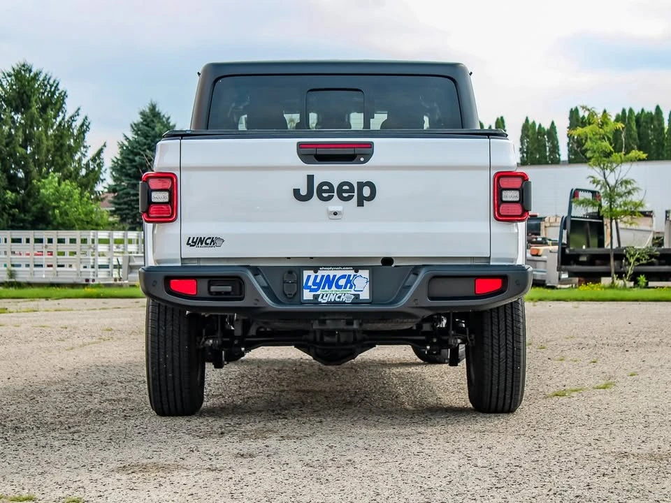 2024 Jeep JT Gladiator - Image 7 of 18