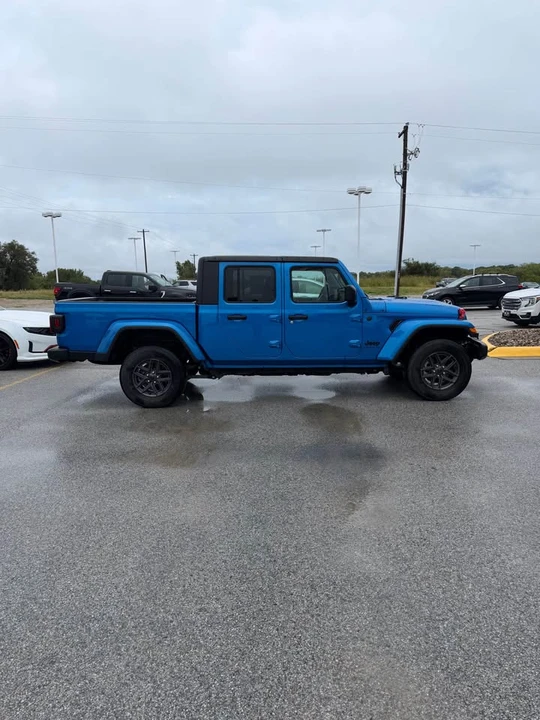 2024 Jeep JT Gladiator - Image 7 of 9
