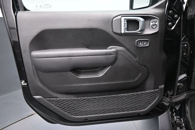 2024 Jeep JT Gladiator - Image 9 of 20