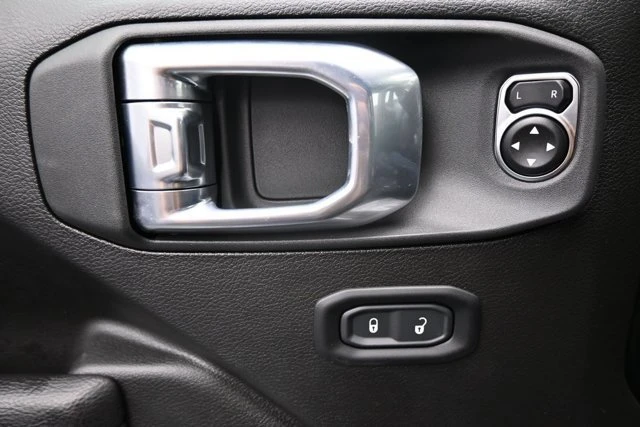 2024 Jeep JT Gladiator - Image 10 of 20
