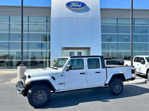 2024 Jeep Gladiator Sport S