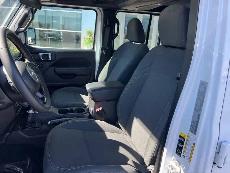 2024 Jeep JT Gladiator - Image 13 of 14