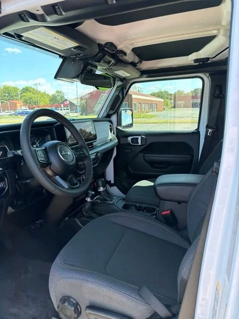 2024 Jeep JT Gladiator - Image 5 of 8