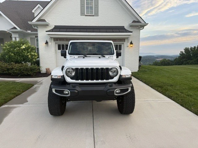 2024 Jeep JT Gladiator - Image 13 of 14