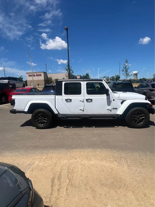 2024 Jeep JT Gladiator - Image 6 of 10