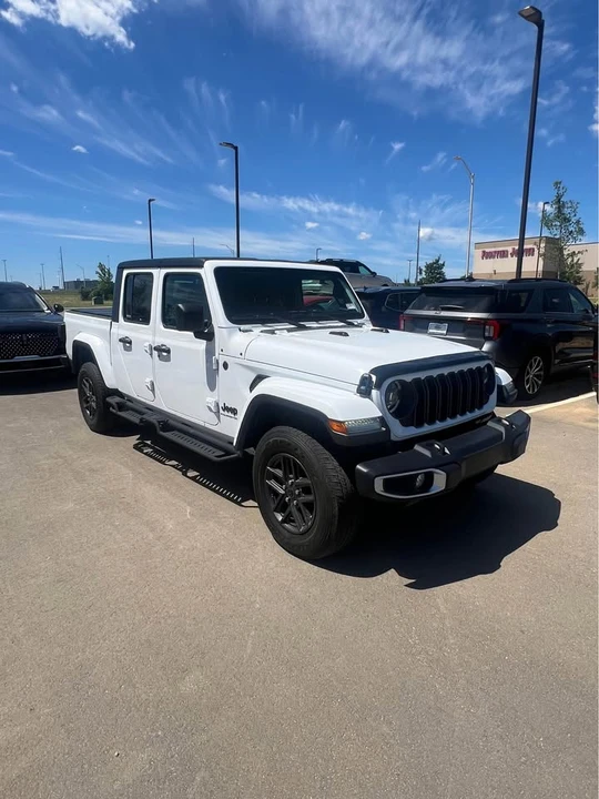 2024 Jeep JT Gladiator - Image 3 of 10