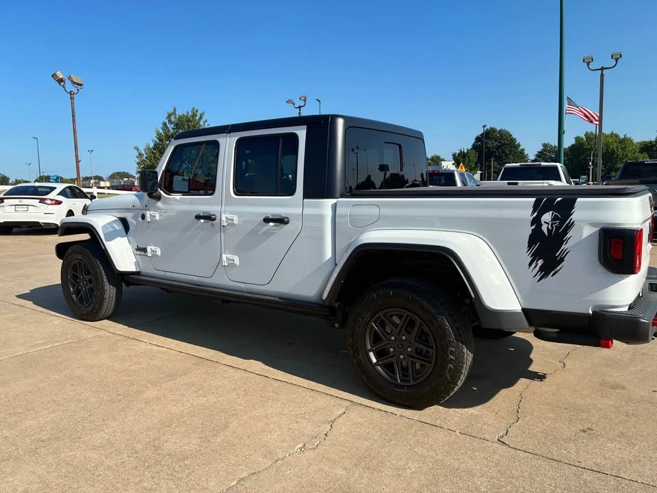 2024 Jeep JT Gladiator - Image 2 of 12