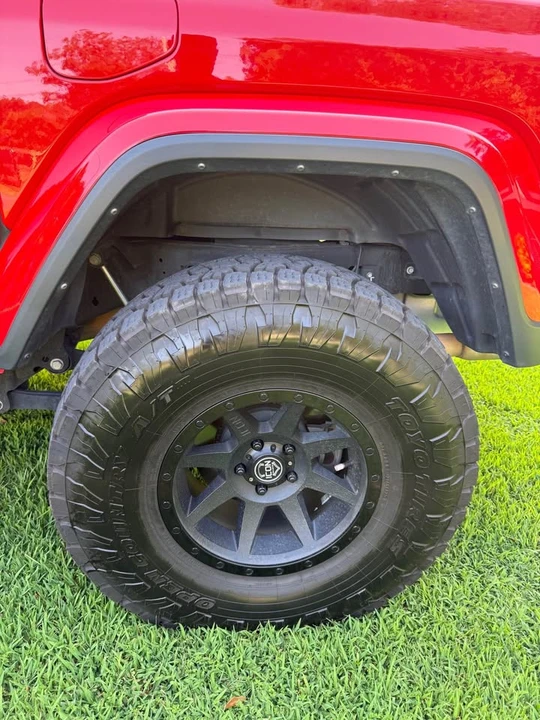 2024 Jeep JT Gladiator - Image 6 of 19