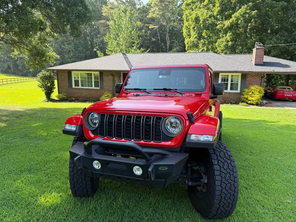 2024 Jeep JT Gladiator - Image 5 of 19