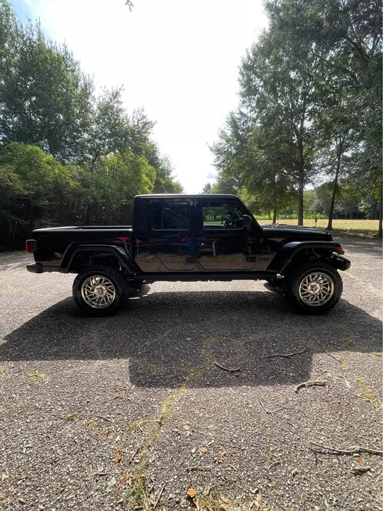 2024 Jeep JT Gladiator - Image 4 of 17