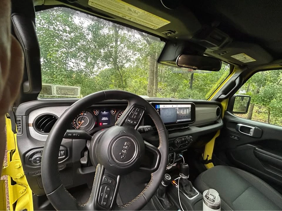 2024 Jeep JT Gladiator - Image 5 of 5