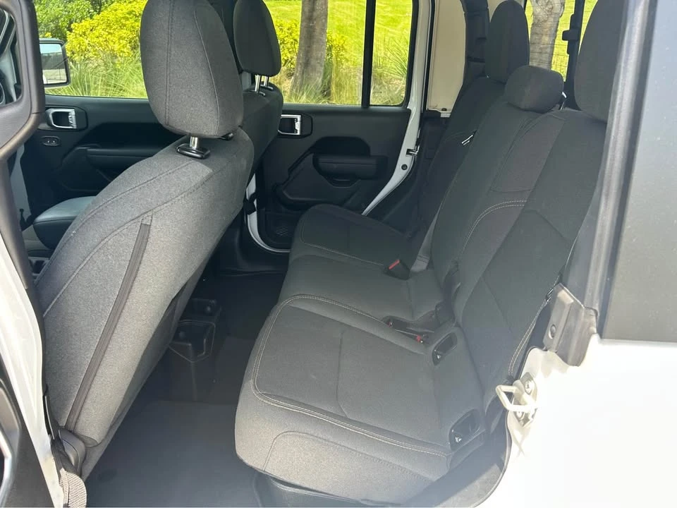 2024 Jeep JT Gladiator - Image 14 of 20