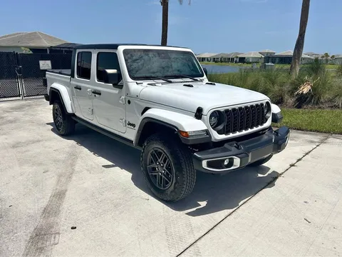 2024 Jeep Gladiator Sport S