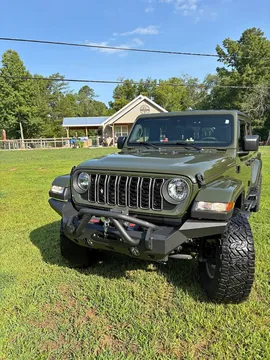 2024 Jeep Gladiator Sport S