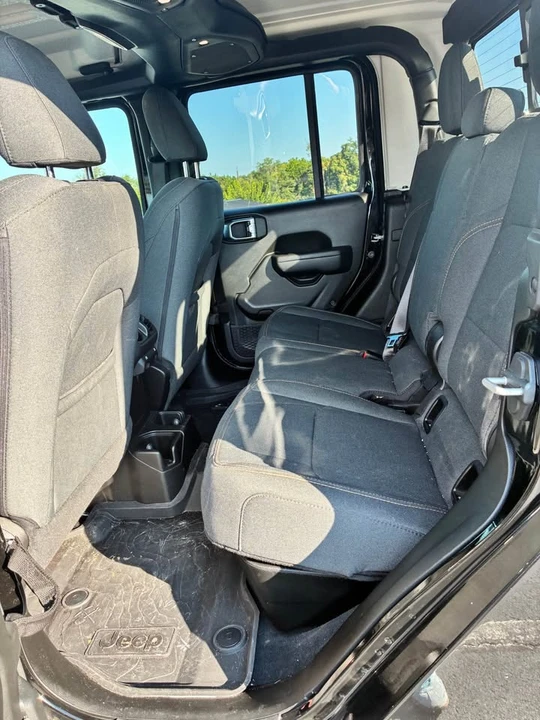 2024 Jeep JT Gladiator - Image 10 of 10