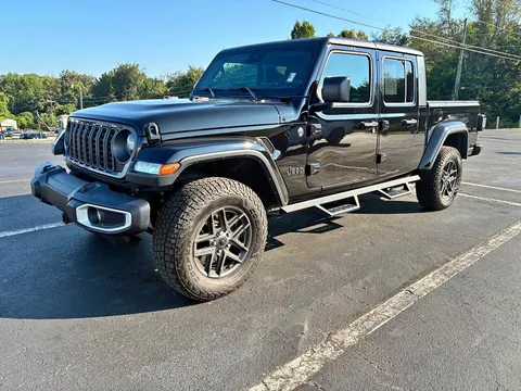 2024 Jeep Gladiator Sport S