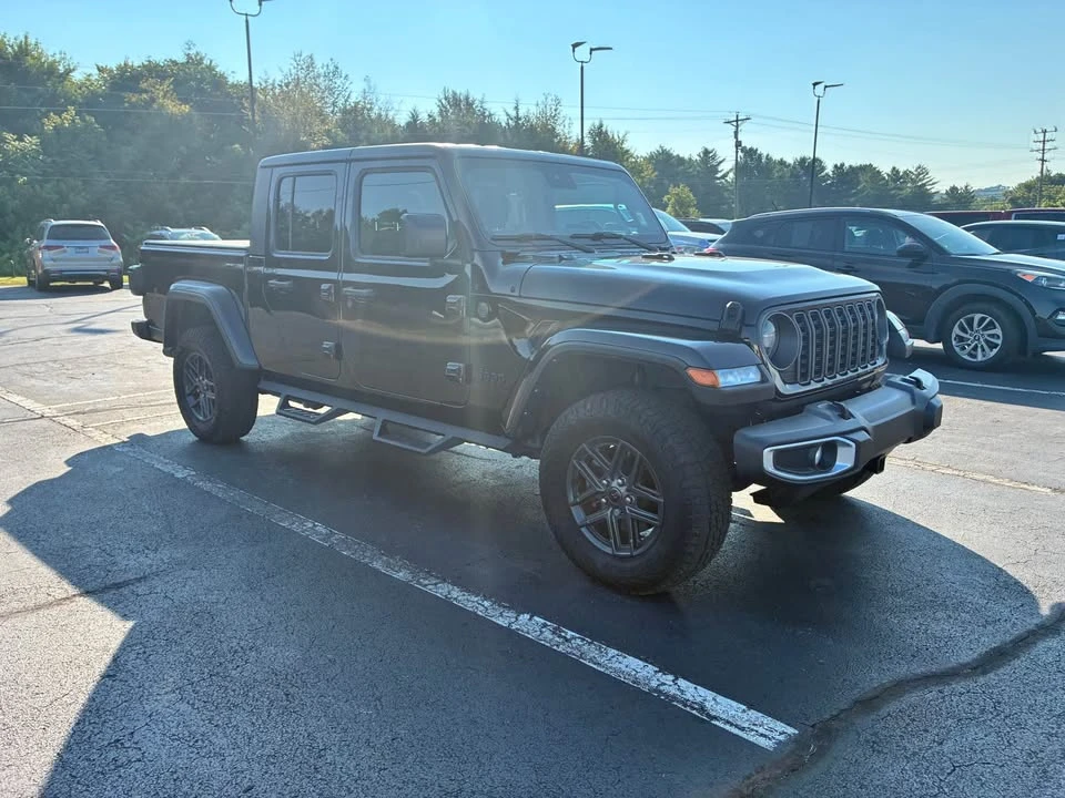 2024 Jeep JT Gladiator - Image 2 of 10