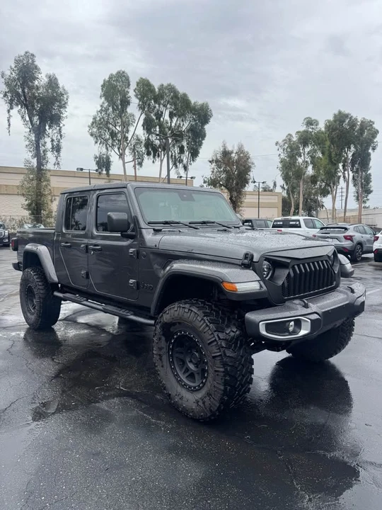 2024 Jeep JT Gladiator - Image 10 of 10