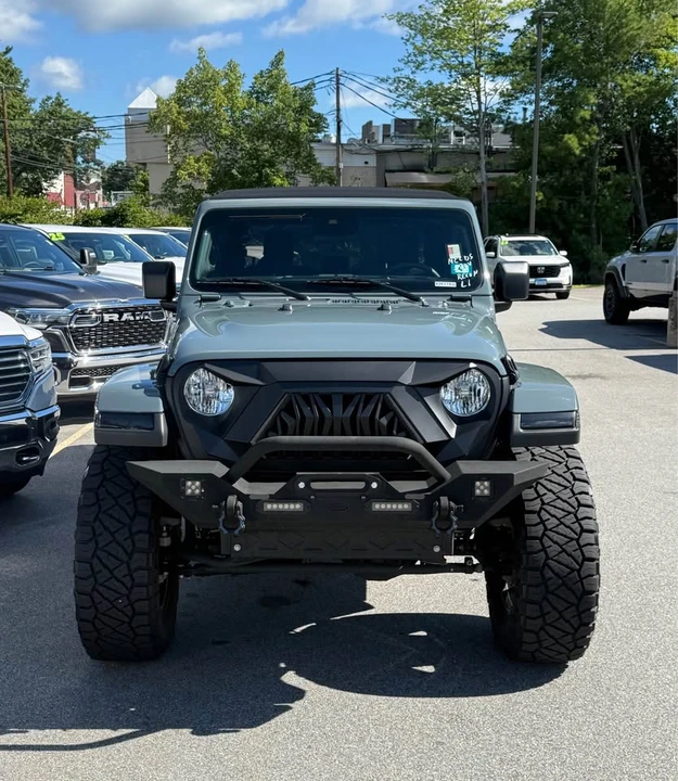 2024 Jeep JT Gladiator - Image 2 of 5