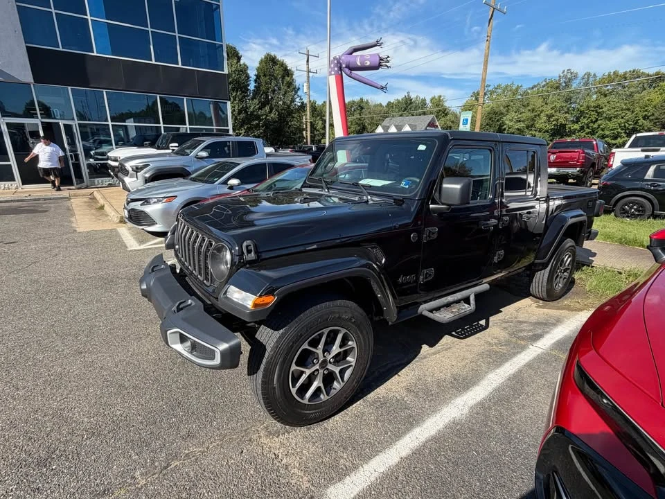 2024 Jeep JT Gladiator - Image 2 of 6