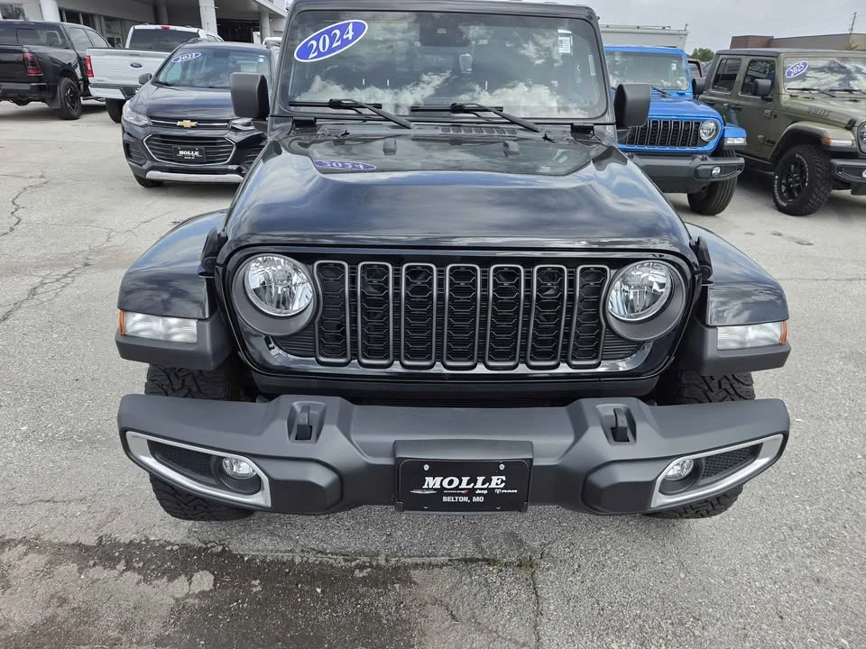 2024 Jeep JT Gladiator - Image 7 of 15