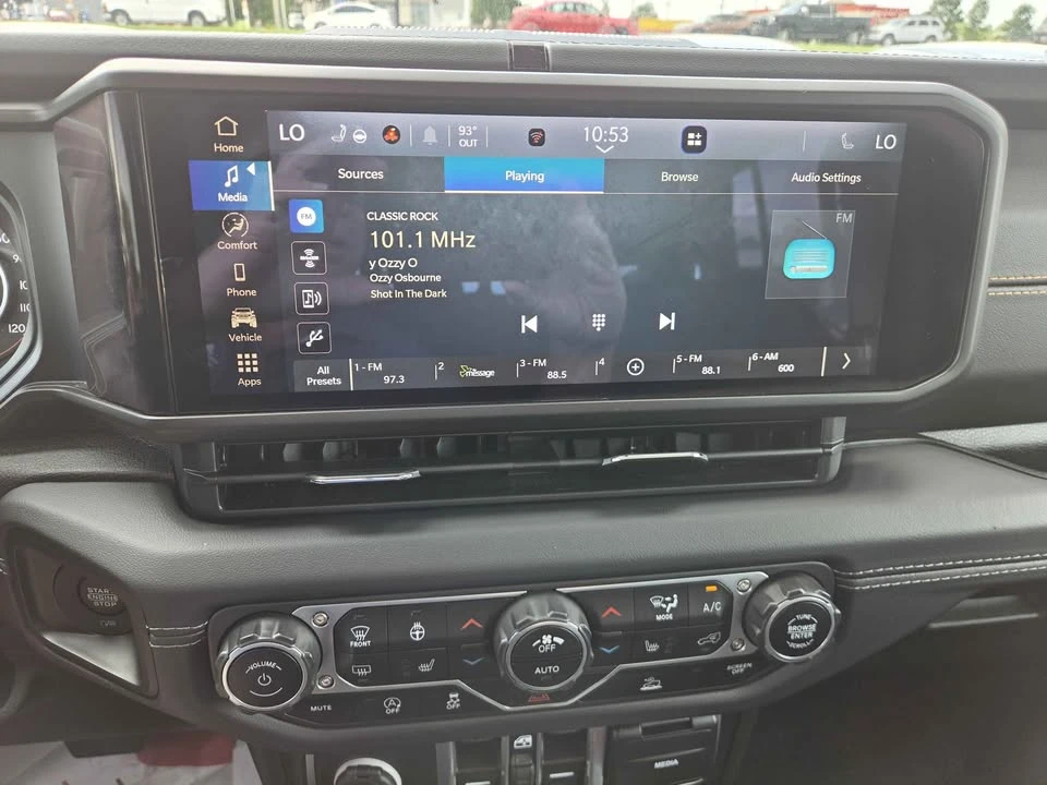 2024 Jeep JT Gladiator - Image 13 of 15