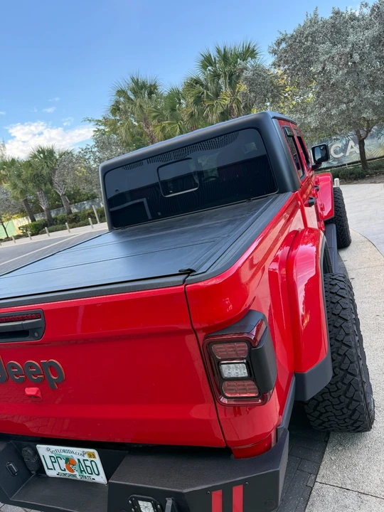 2024 Jeep JT Gladiator - Image 11 of 21