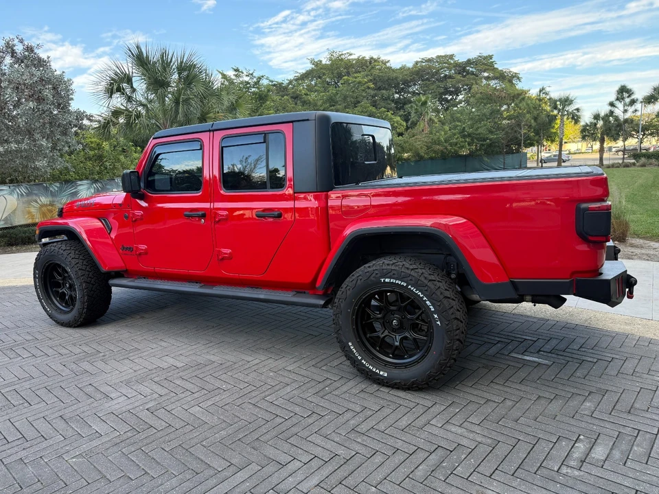 2024 Jeep JT Gladiator - Image 15 of 21