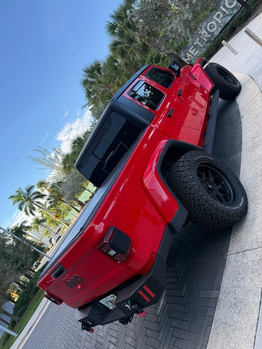 2024 Jeep JT Gladiator - Image 9 of 21