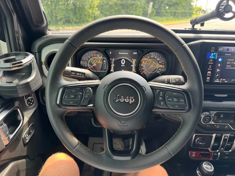 2024 Jeep JT Gladiator - Image 7 of 14