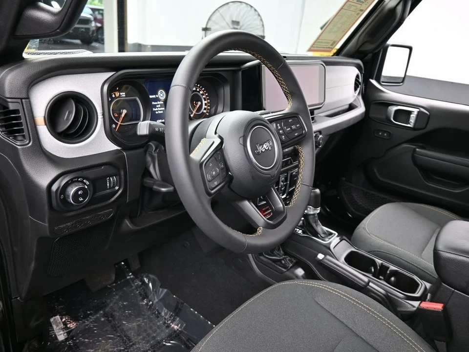 2024 Jeep JT Gladiator - Image 10 of 12
