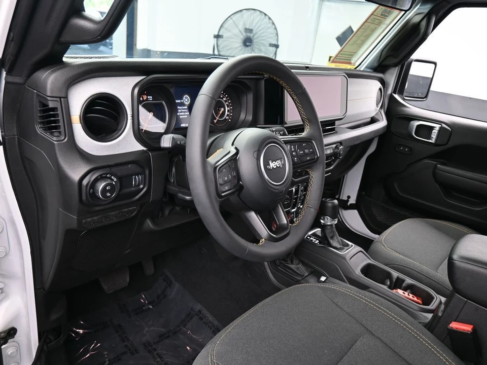 2024 Jeep JT Gladiator - Image 10 of 12