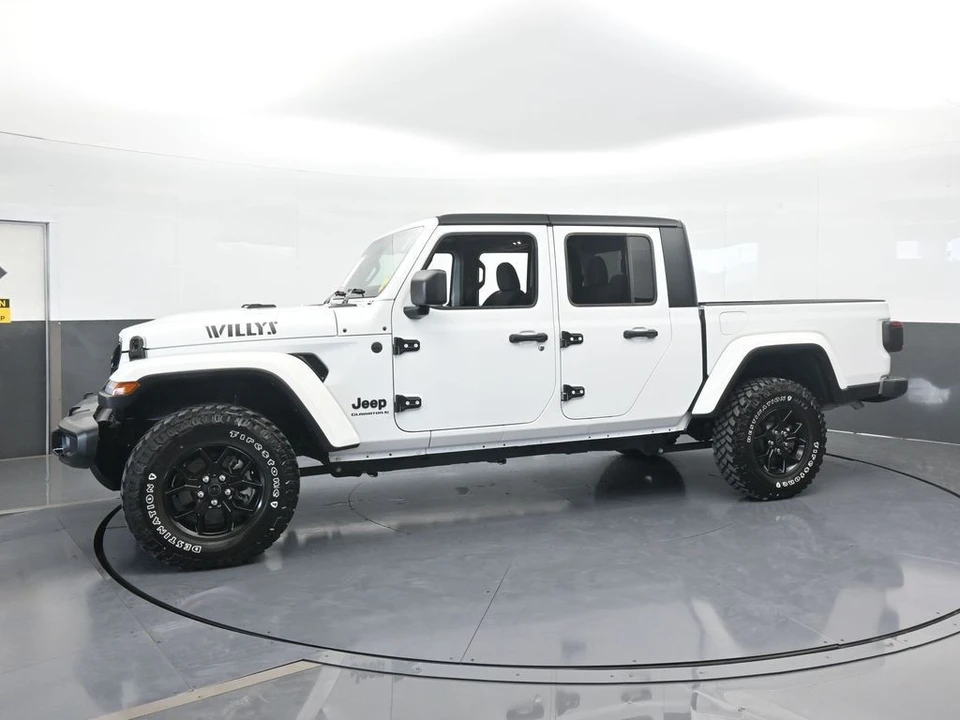 2024 Jeep JT Gladiator - Image 2 of 12