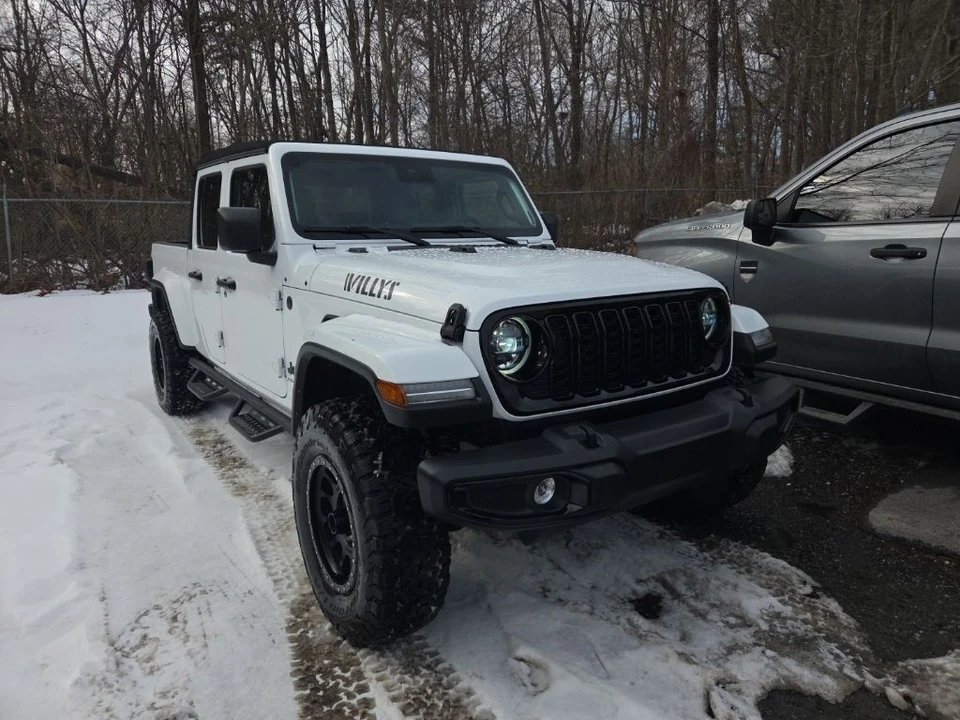2024 Jeep JT Gladiator - Image 2 of 4