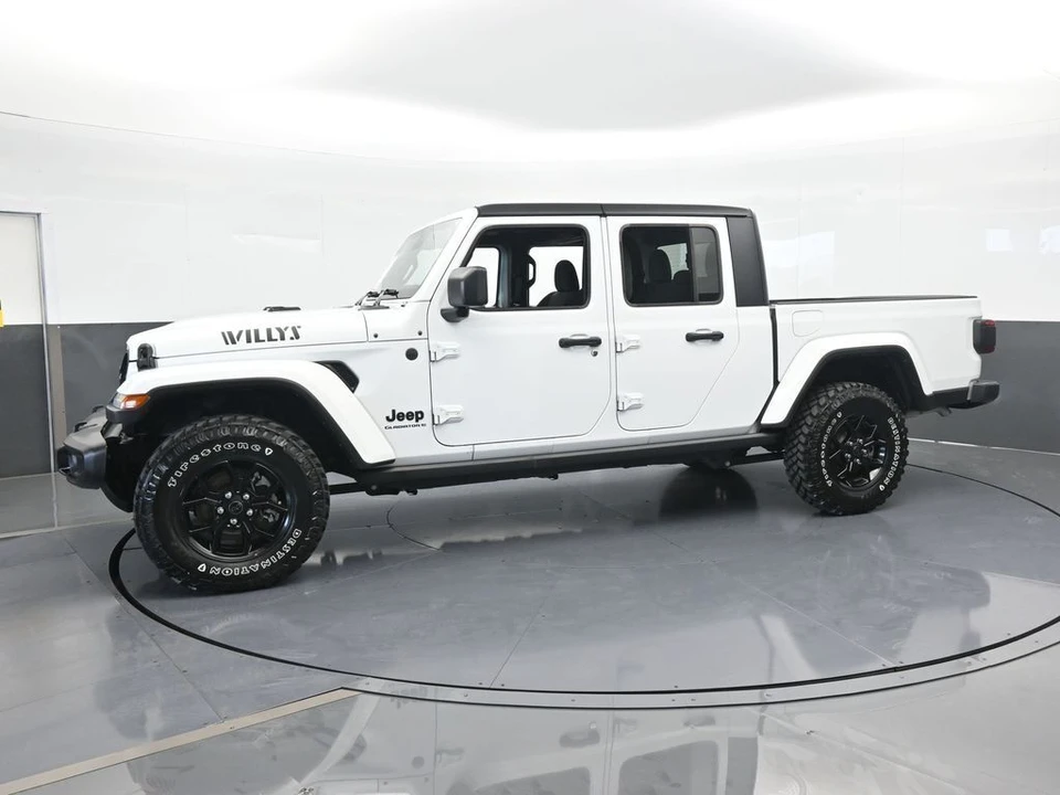 2024 Jeep JT Gladiator - Image 2 of 12