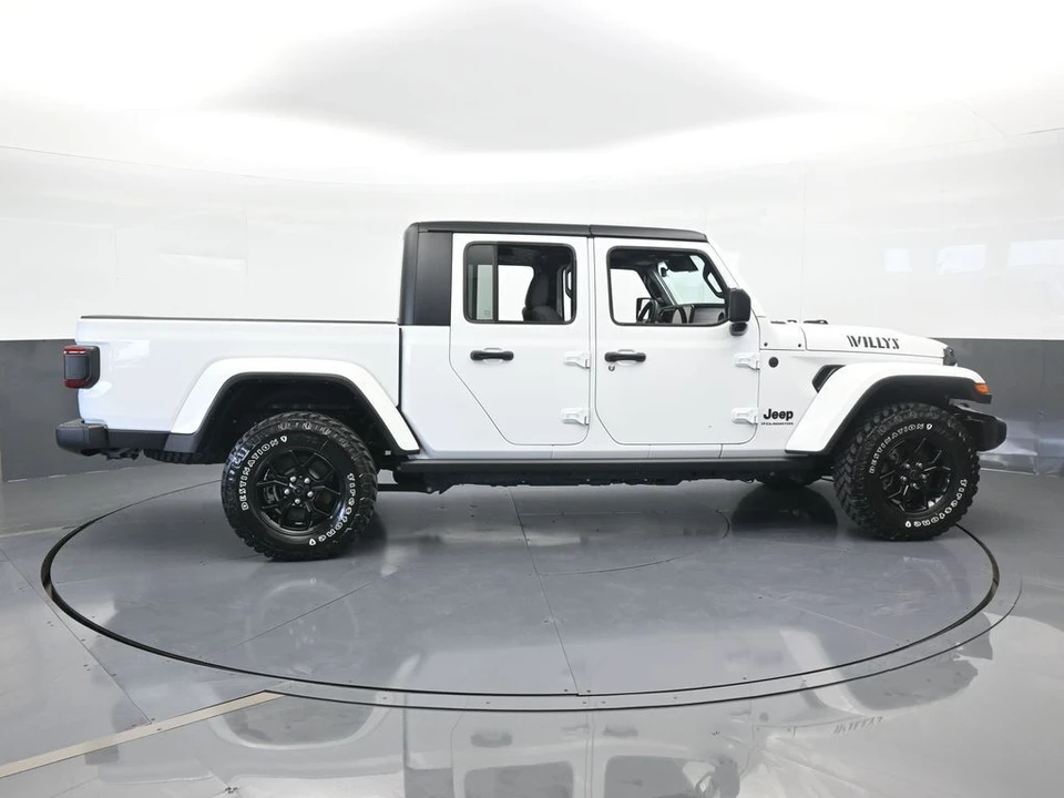 2024 Jeep JT Gladiator - Image 7 of 12