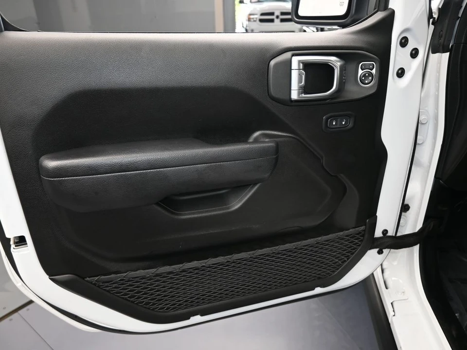 2024 Jeep JT Gladiator - Image 11 of 12