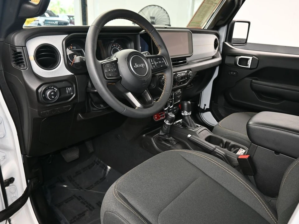2024 Jeep JT Gladiator - Image 10 of 12