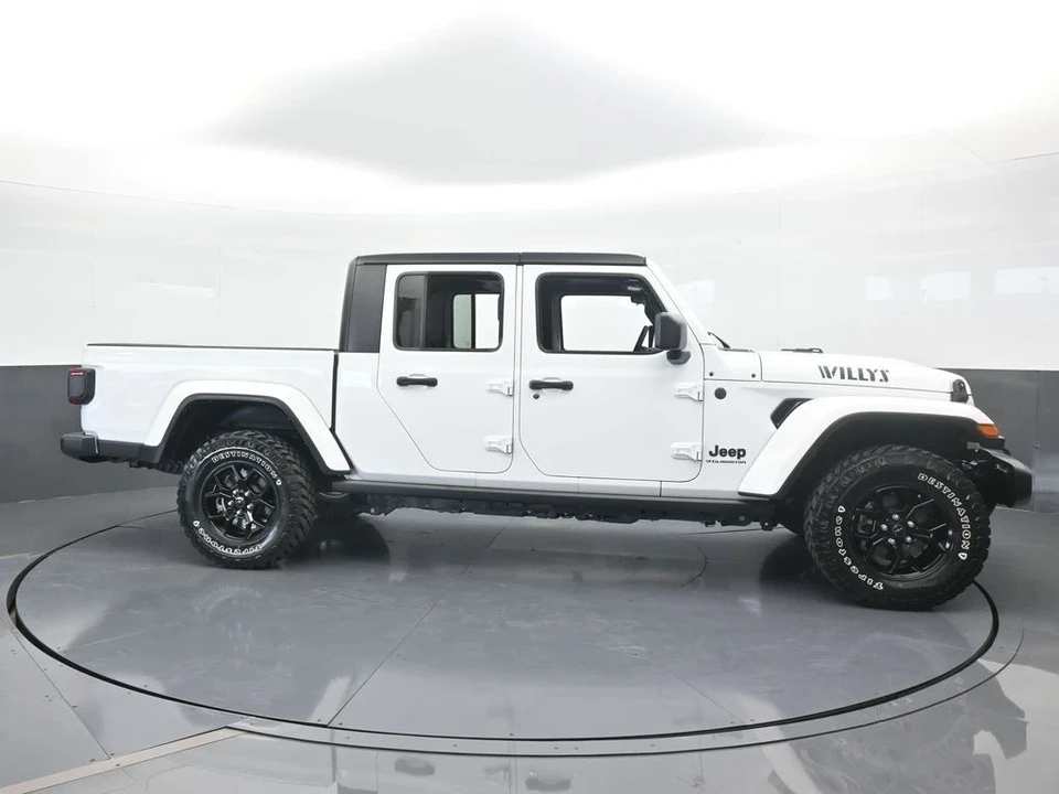 2024 Jeep JT Gladiator - Image 8 of 12