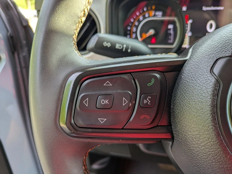 2024 Jeep JT Gladiator - Image 17 of 31