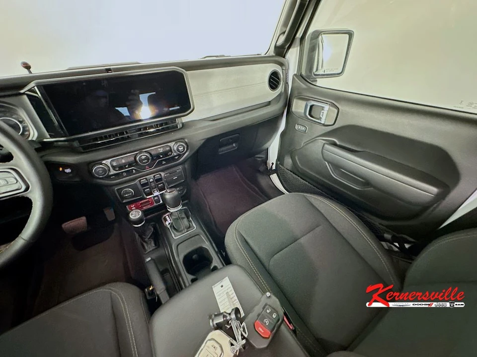 2024 Jeep JT Gladiator - Image 11 of 24