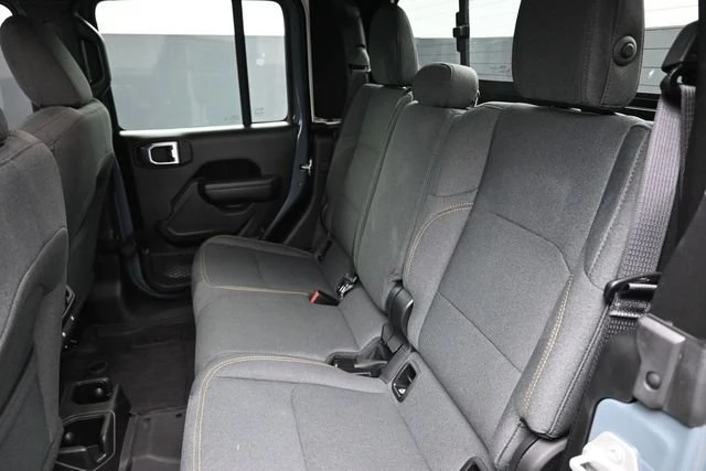 2024 Jeep JT Gladiator - Image 17 of 20