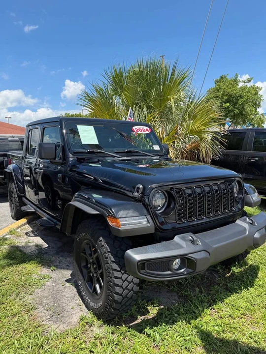 2024 Jeep JT Gladiator - Image 2 of 4