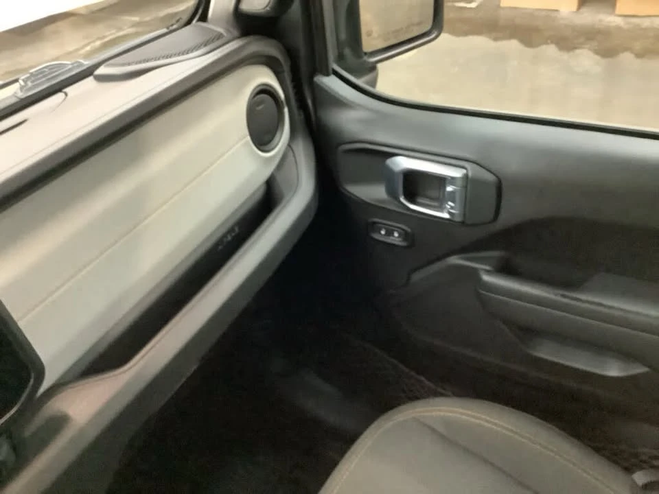 2024 Jeep JT Gladiator - Image 19 of 20