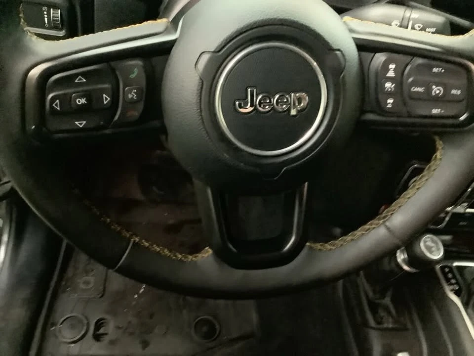 2024 Jeep JT Gladiator - Image 14 of 20
