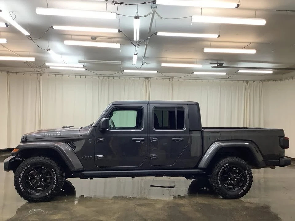 2024 Jeep JT Gladiator - Image 9 of 20